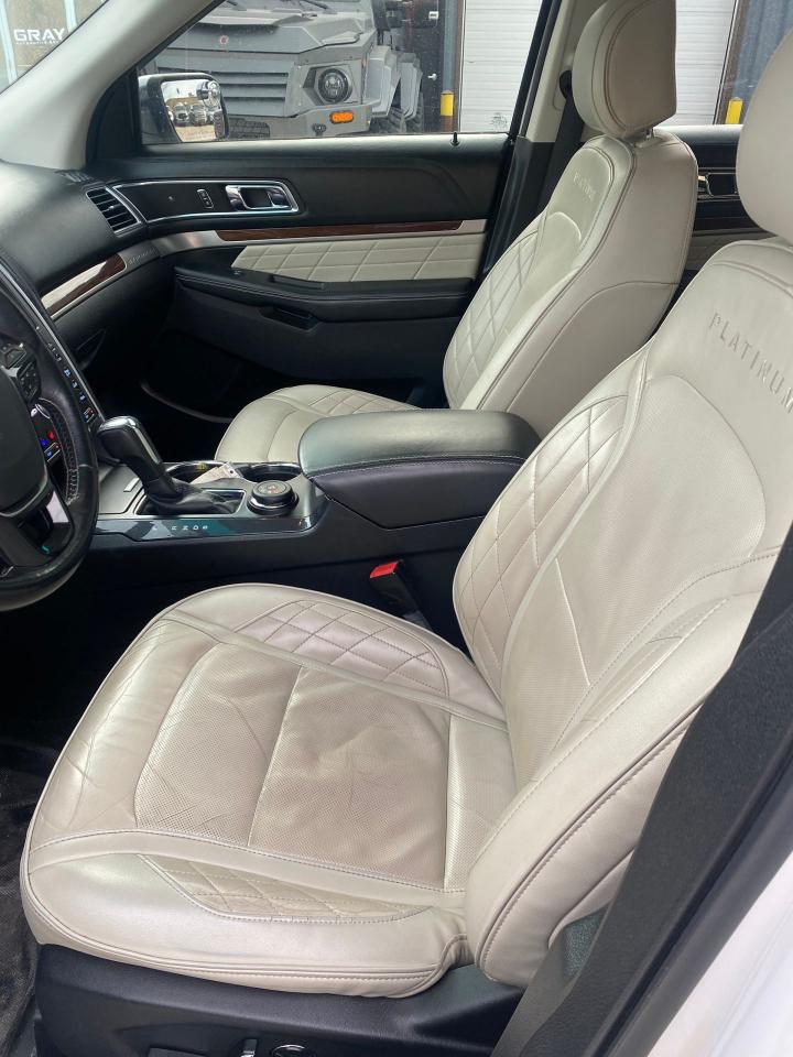 2016 Ford Explorer 4WD 4DR PLATINUM Photo