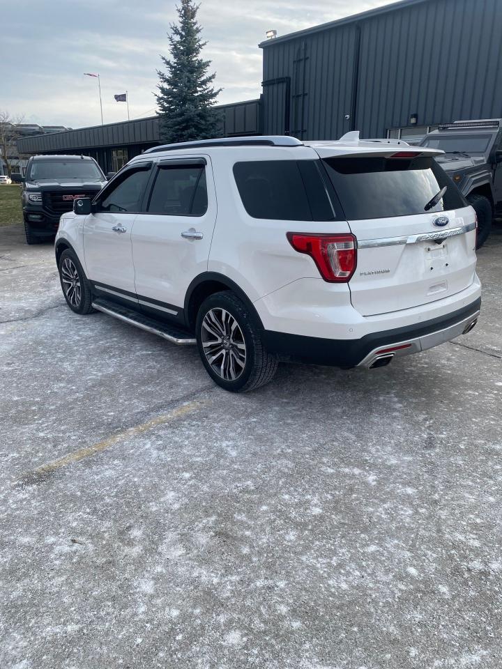 2016 Ford Explorer 4WD 4DR PLATINUM Photo