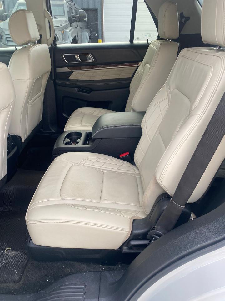 2016 Ford Explorer 4WD 4DR PLATINUM Photo