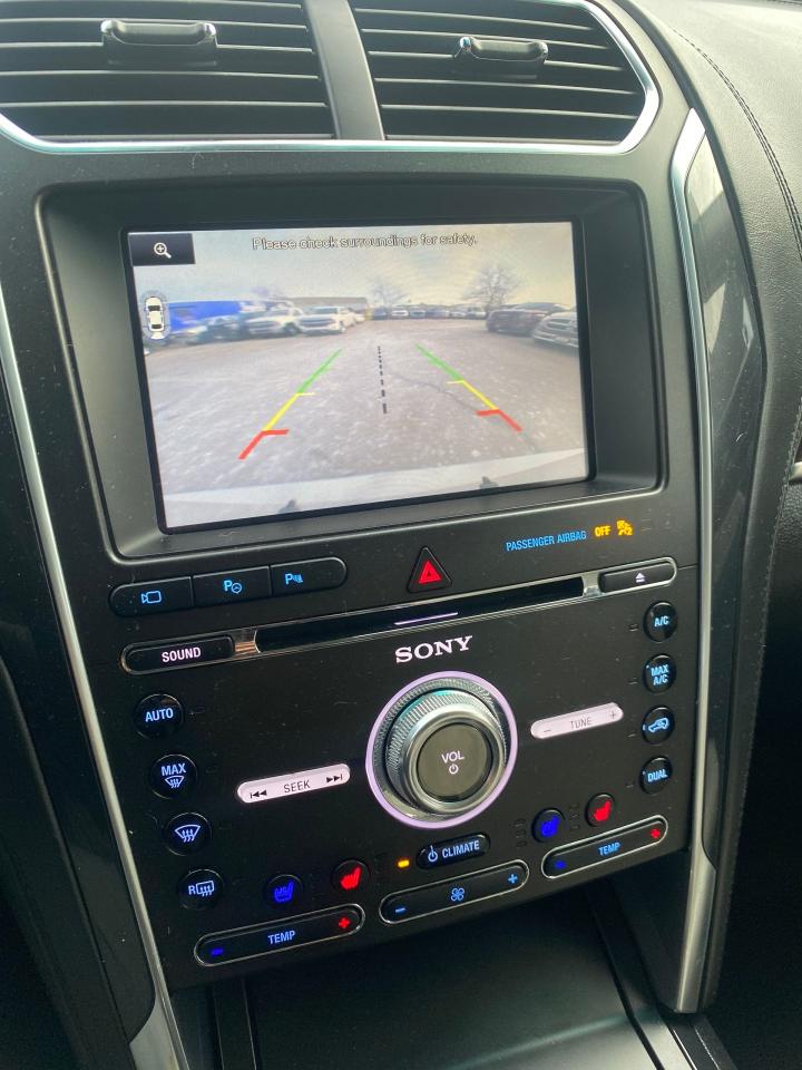 2016 Ford Explorer 4WD 4DR PLATINUM Photo