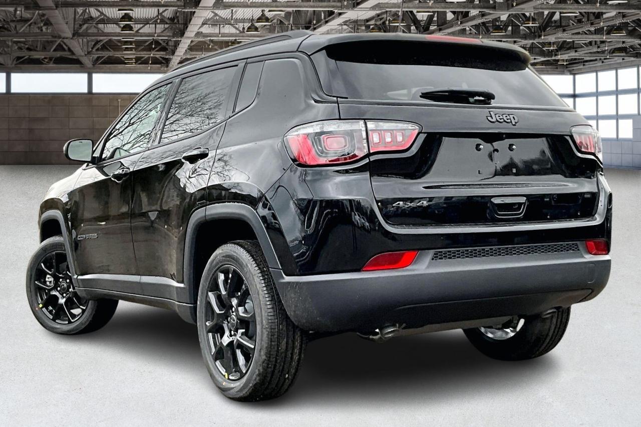 2026 Jeep Compass ALTITUDE | 10.1" Touchscreen | 18" Alloys | 4X4 Photo
