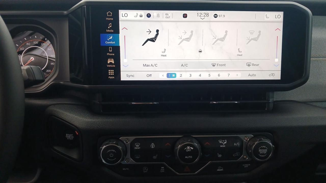 2025 Jeep Wrangler Willys 4 Door 4x4 Photo