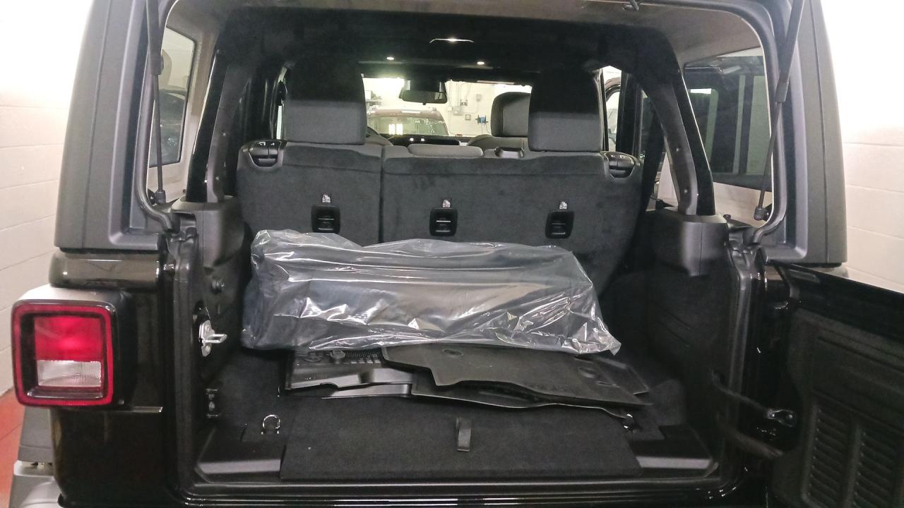 2025 Jeep Wrangler Willys 4 Door 4x4 Photo