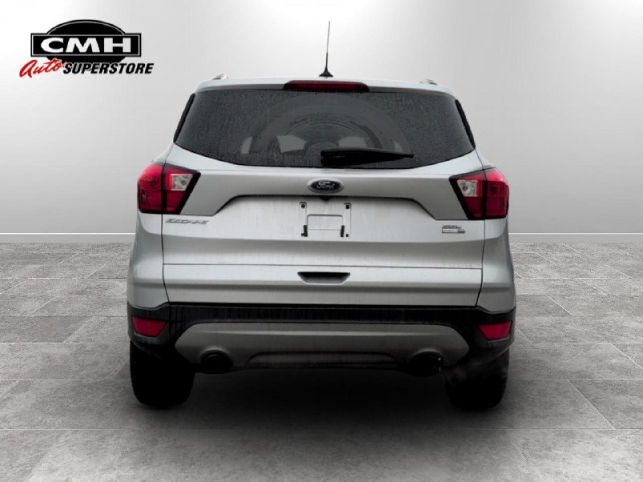 2019 Ford Escape SEL Photo4