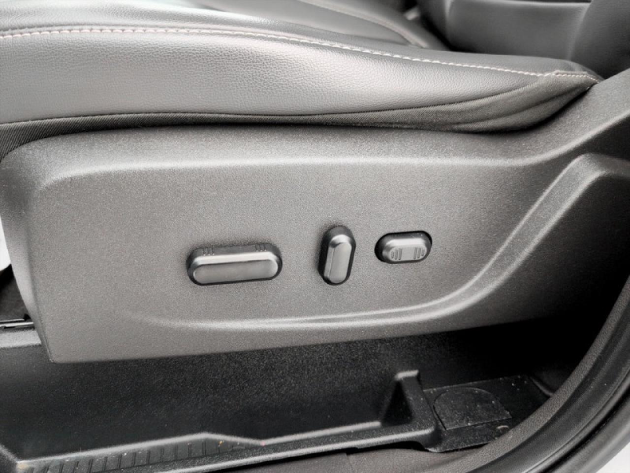 2019 Ford Escape SEL  **FORD SAFE/SMART + SUN/STYLE PKG** Photo