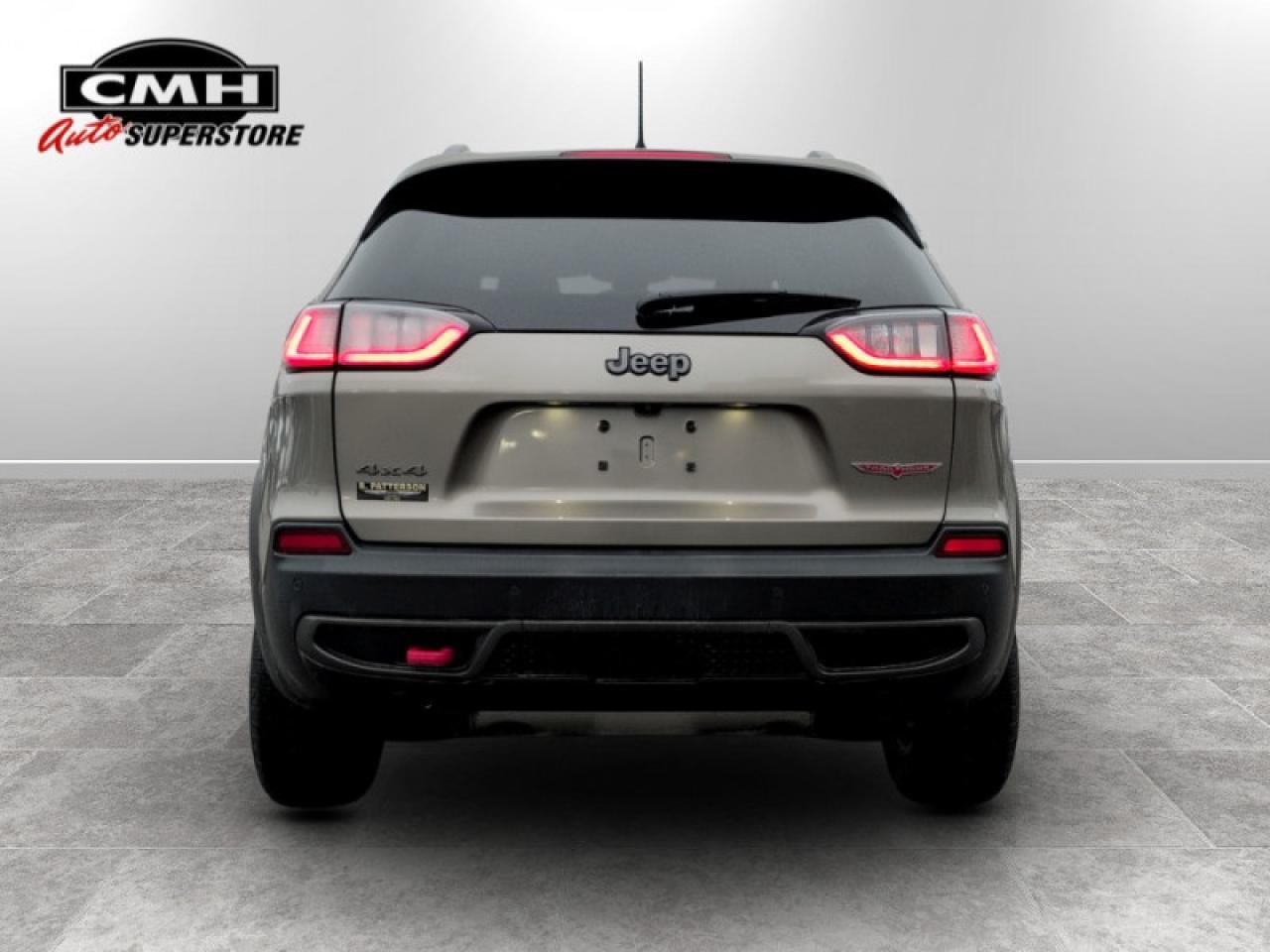 2020 Jeep Cherokee Trailhawk Photo