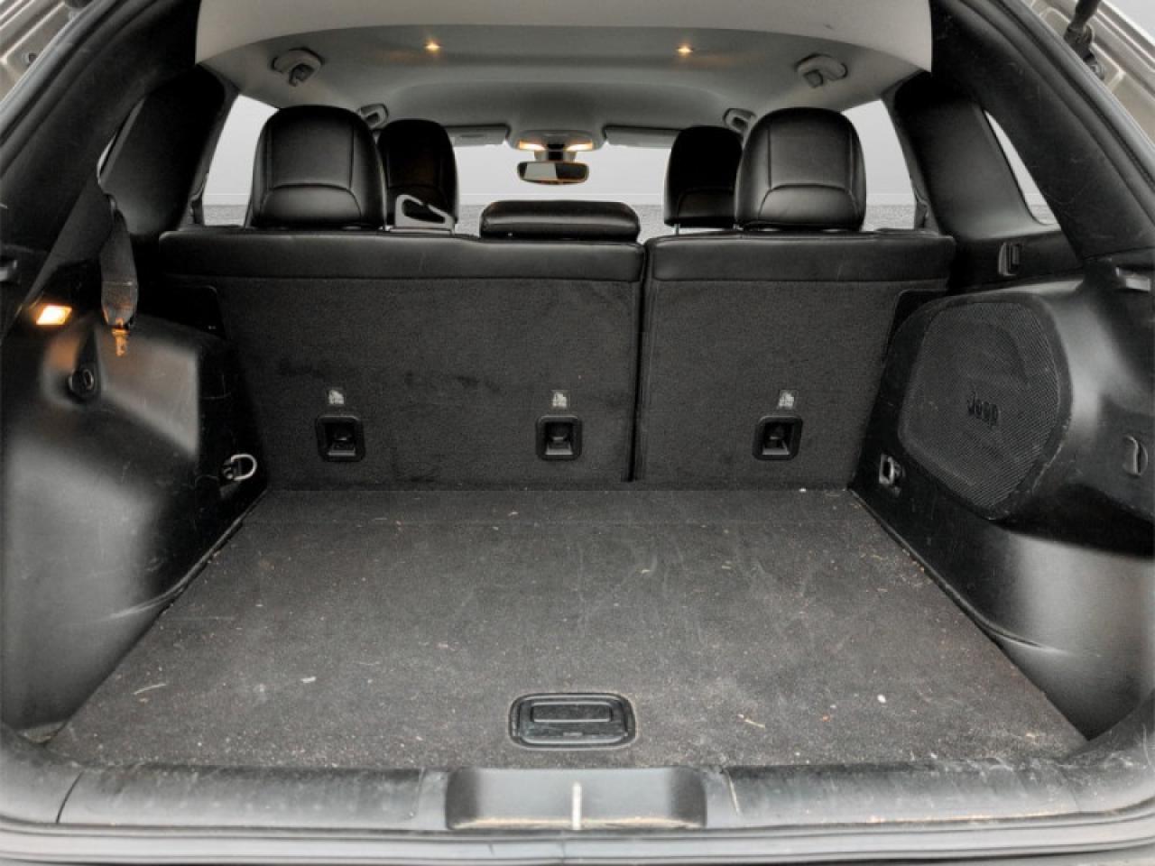 2020 Jeep Cherokee Trailhawk Photo