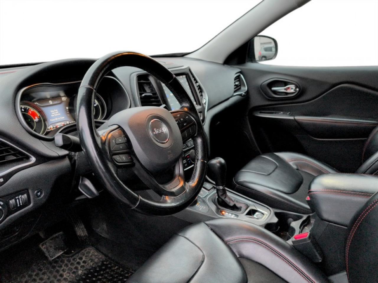 2020 Jeep Cherokee Trailhawk Photo