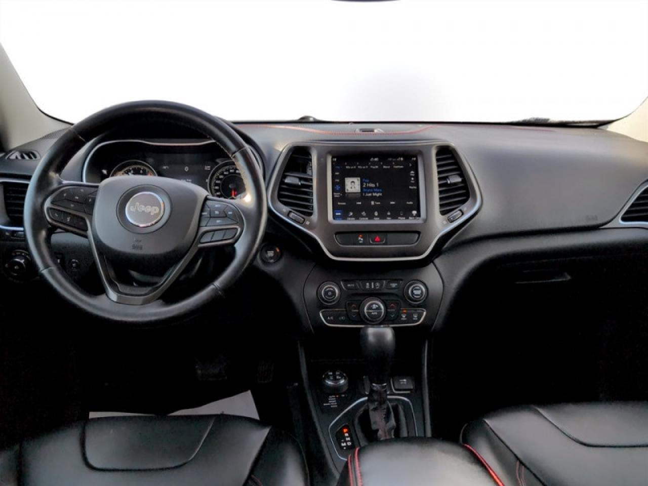 2020 Jeep Cherokee Trailhawk  **SAFETYTEC + COLD WEATH. GROUP** Photo