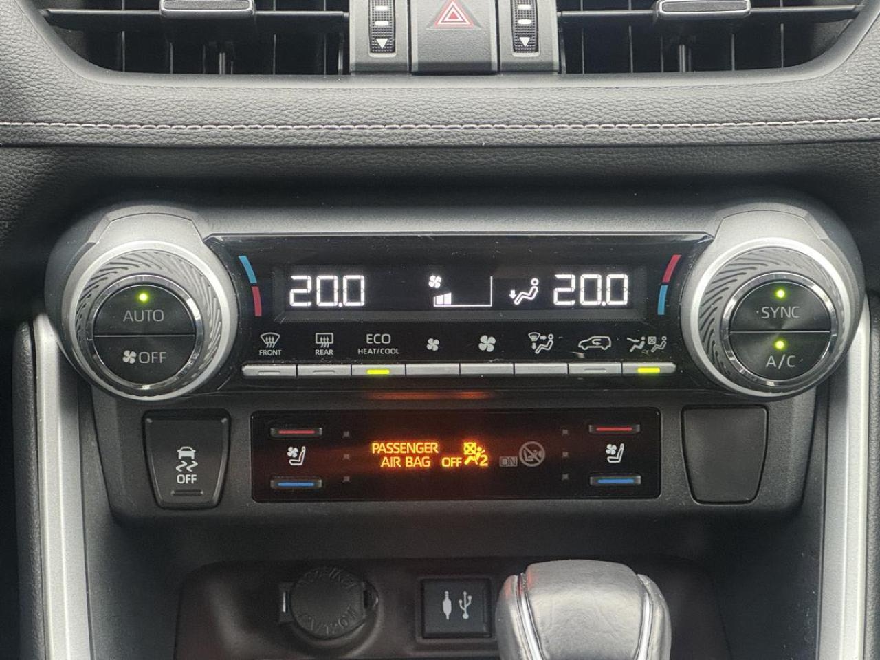 2019 Toyota RAV4 AWD LIMITED Photo