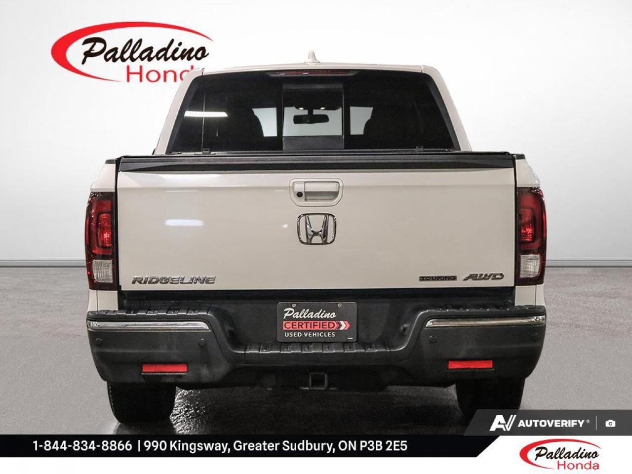 2017 Honda Ridgeline TOURING Photo4