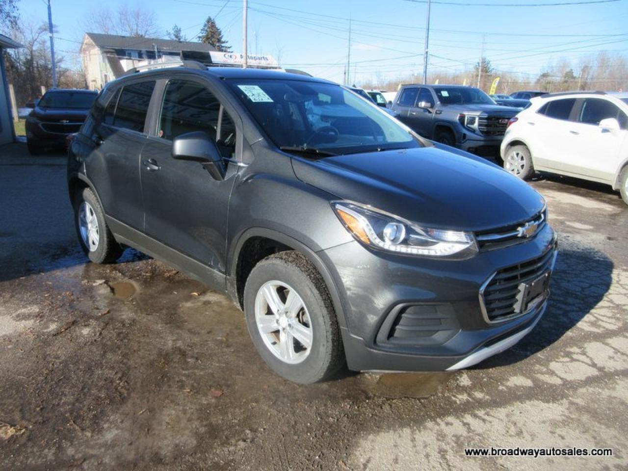 2017 Chevrolet Trax ALL-WHEEL DRIVE LT-PACKAGE 5 PASSENGER 1.4L - DOHC.. BOSE PREMIUM AUDIO.. POWER SUNROOF.. TOUCH SCREEN DISPLAY.. BACK-UP CAMERA.. Photo4
