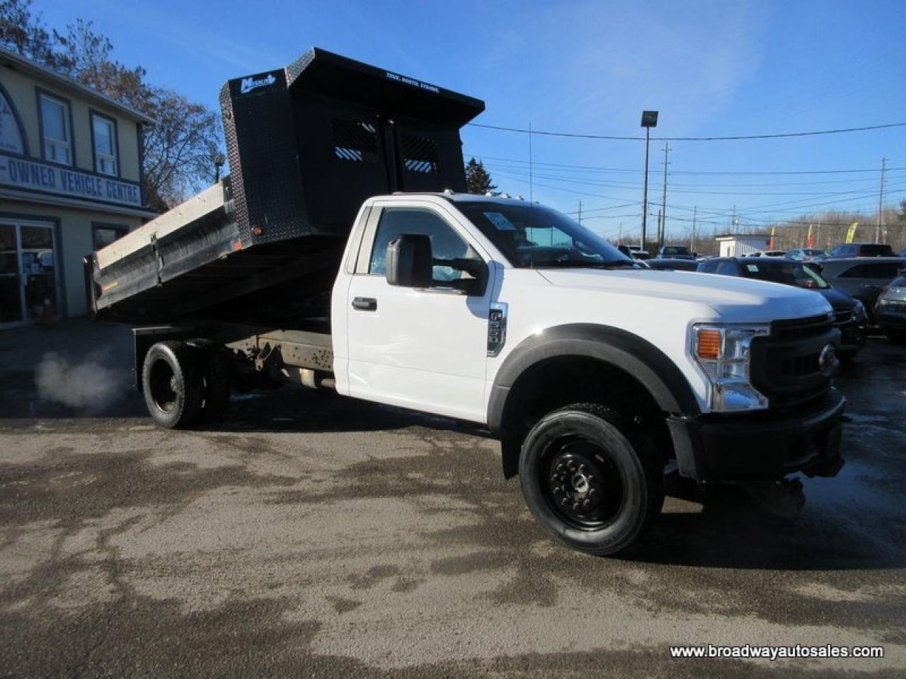 2020 Ford F-550 WORK READY XL-MODEL 3 PASSENGER 7.3L - V8.. 4X4.. REGULAR-CAB.. HYDRAULIC-DUMP-BOX.. TRAILER BRAKE.. BLUETOOTH SYSTEM.. AIR-CONDITIONING.. Photo