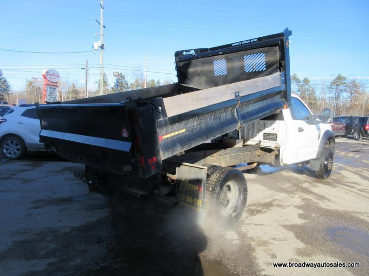 2020 Ford F-550 WORK READY XL-MODEL 3 PASSENGER 7.3L - V8.. 4X4.. REGULAR-CAB.. HYDRAULIC-DUMP-BOX.. TRAILER BRAKE.. BLUETOOTH SYSTEM.. AIR-CONDITIONING.. Photo