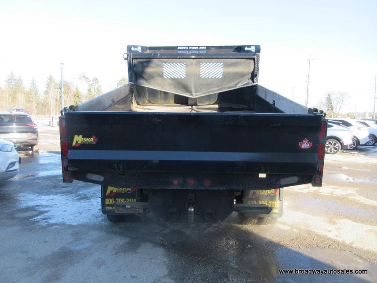 2020 Ford F-550 WORK READY XL-MODEL 3 PASSENGER 7.3L - V8.. 4X4.. REGULAR-CAB.. HYDRAULIC-DUMP-BOX.. TRAILER BRAKE.. BLUETOOTH SYSTEM.. AIR-CONDITIONING.. Photo