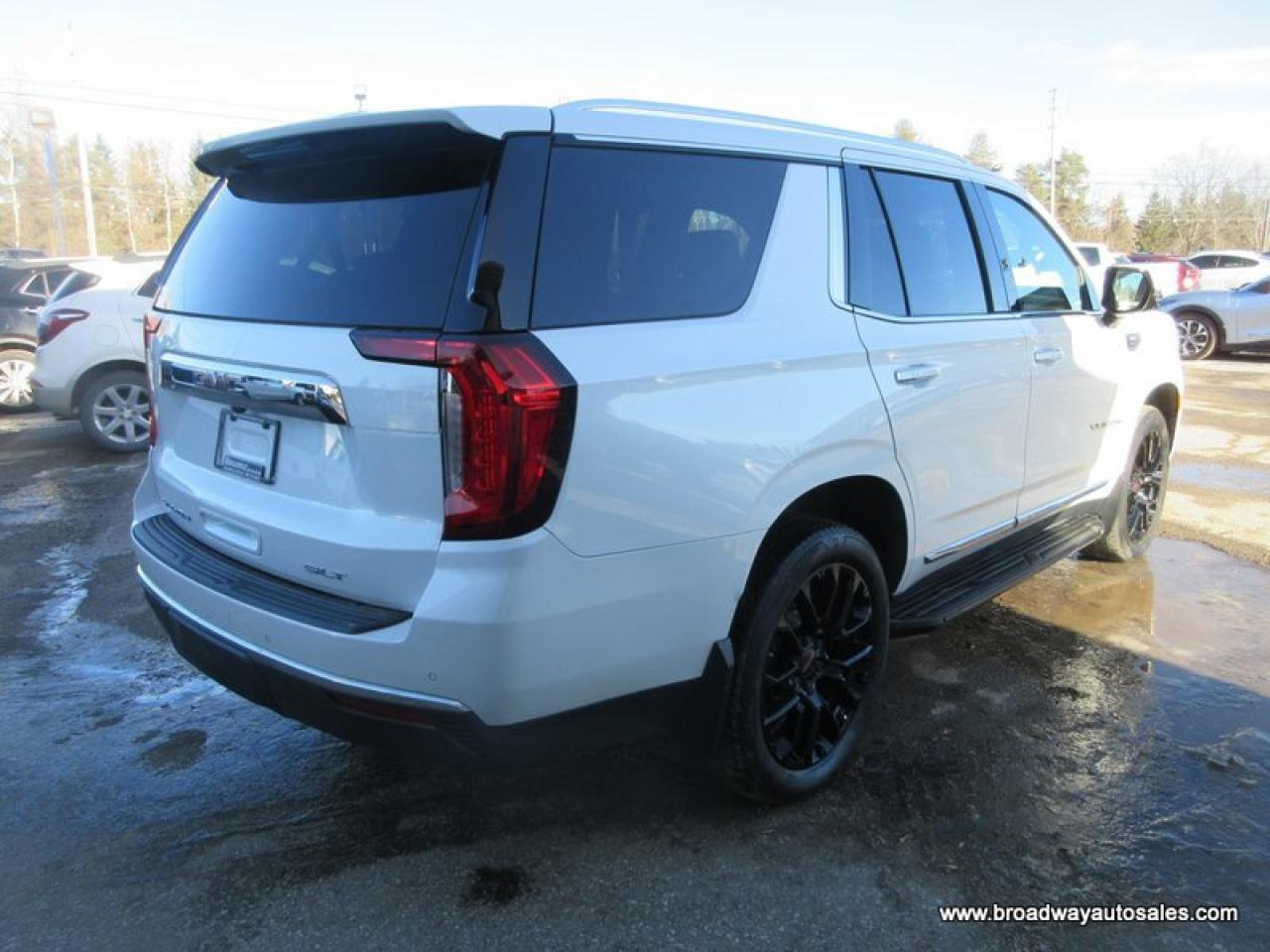 2022 GMC Yukon LOADED SLT-VERSION 7 PASSENGER 5.3L - V8.. 4X4.. CAPTAINS.. 3RD ROW.. PANORAMIC SUNROOF.. LEATHER.. HEATED/AC SEATS.. BACK-UP CAMERA.. BOSE AUDIO.. Photo