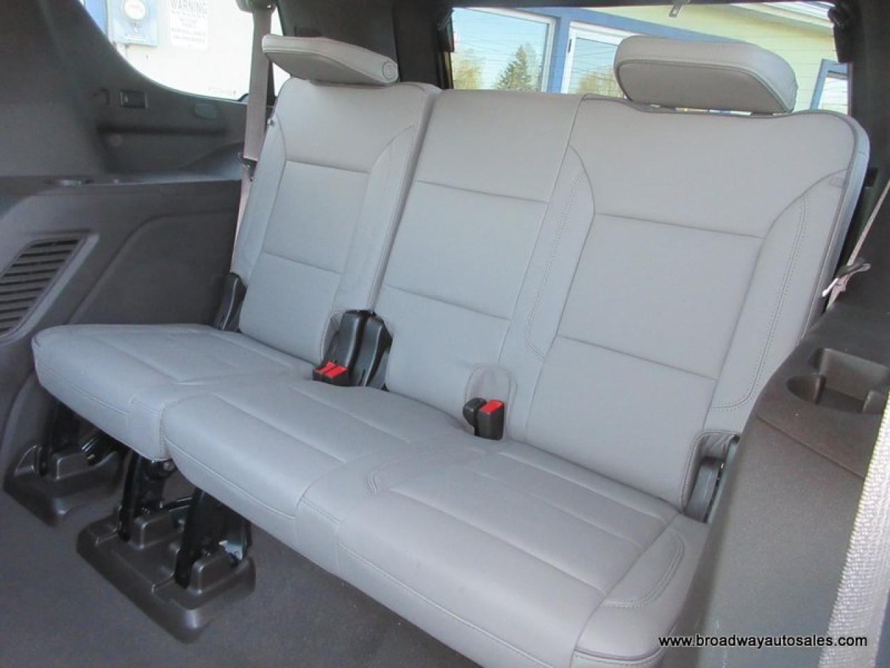 2022 GMC Yukon LOADED SLT-VERSION 7 PASSENGER 5.3L - V8.. 4X4.. CAPTAINS.. 3RD ROW.. PANORAMIC SUNROOF.. LEATHER.. HEATED/AC SEATS.. BACK-UP CAMERA.. BOSE AUDIO.. Photo