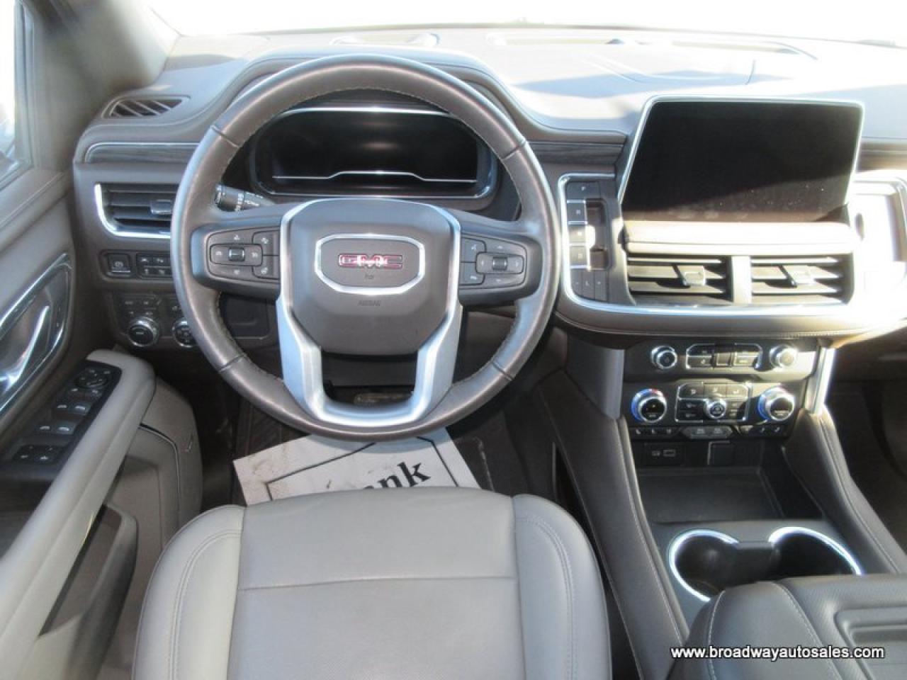 2022 GMC Yukon LOADED SLT-VERSION 7 PASSENGER 5.3L - V8.. 4X4.. CAPTAINS.. 3RD ROW.. PANORAMIC SUNROOF.. LEATHER.. HEATED/AC SEATS.. BACK-UP CAMERA.. BOSE AUDIO.. Photo