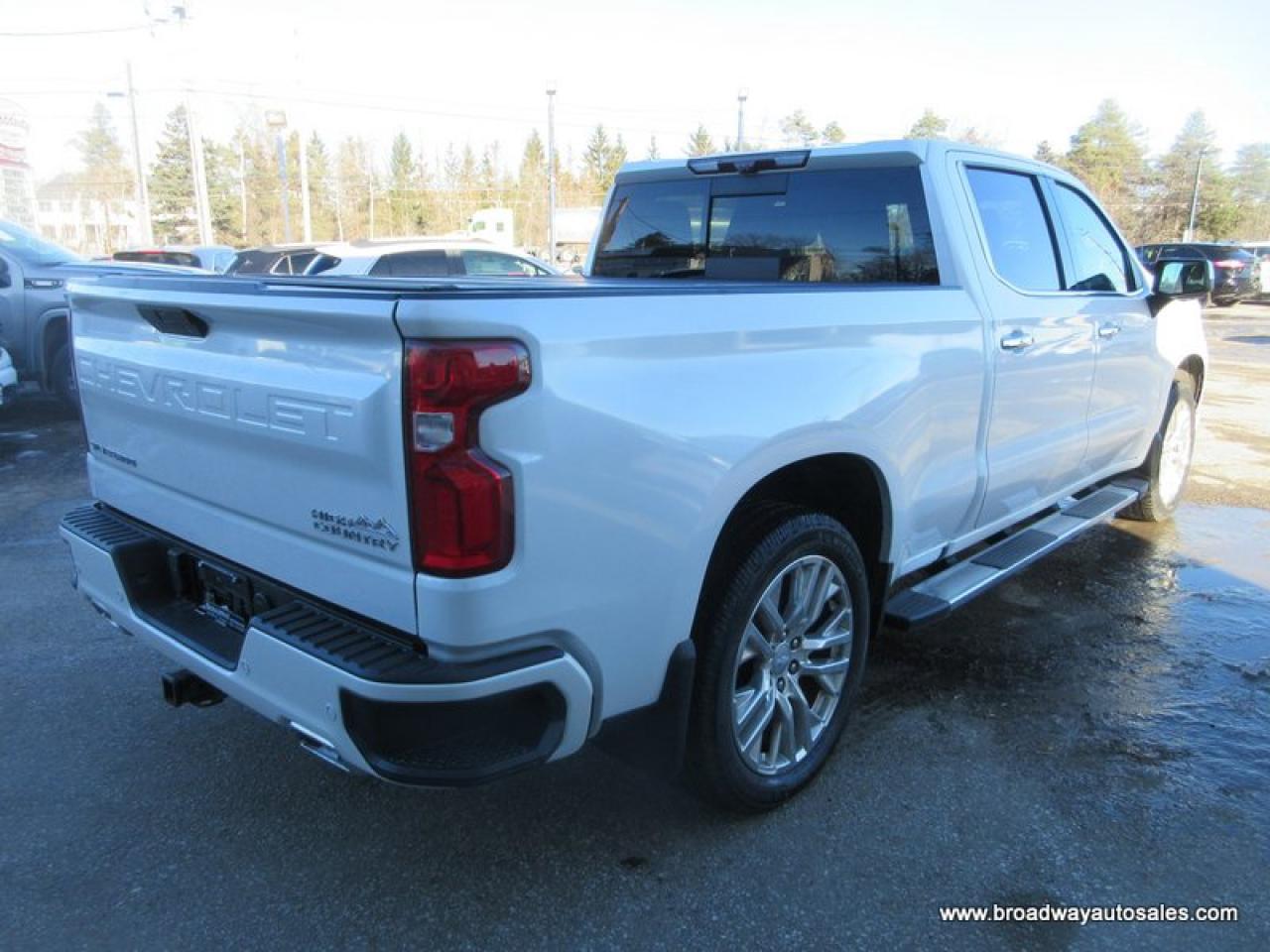2020 Chevrolet Silverado 1500 LOADED HIGH-COUNTRY-EDITION 5 PASSENGER 3.0L - DURAMAX.. 4X4.. CREW-CAB.. SHORTY.. NAVIGATION.. LEATHER.. HEATED SEATS & WHEEL.. BOSE-PREMIUM-AUDIO.. Photo