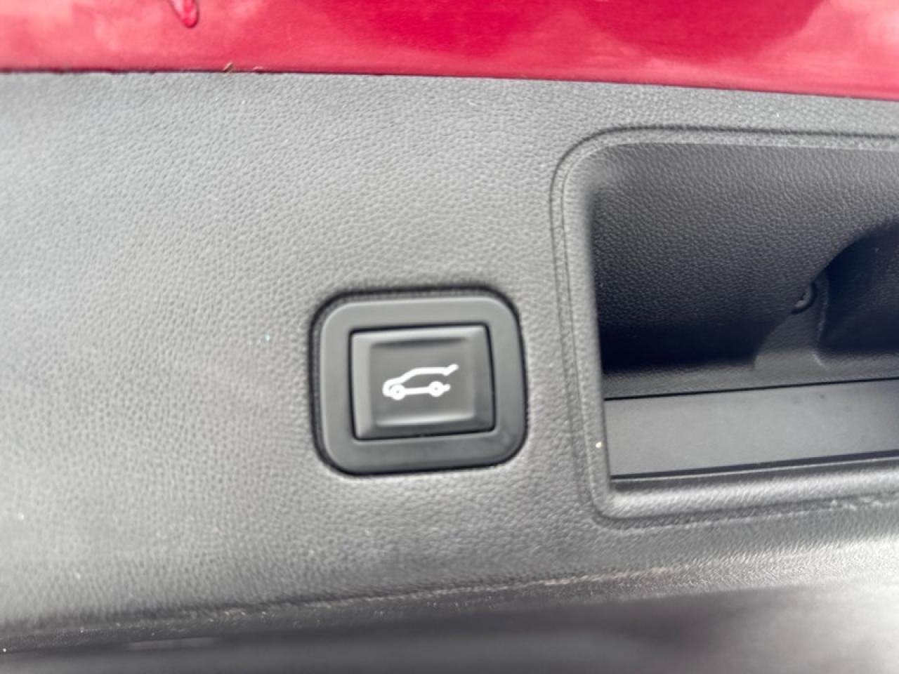 2018 GMC Terrain SLT  - Leather Seats -  Heated Seats Photo