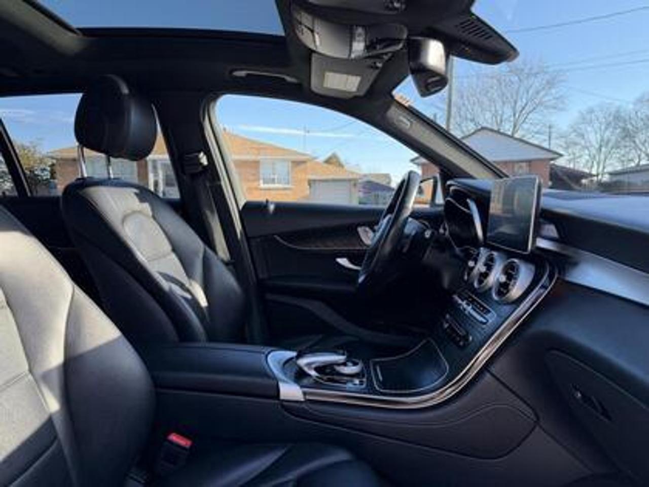 2019 Mercedes-Benz GLC GLC 300 4MATIC SUV Photo