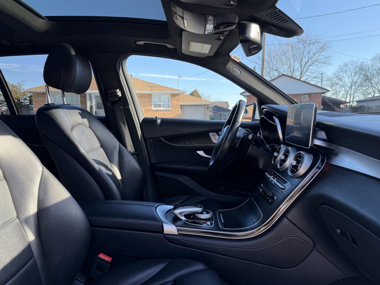 2019 Mercedes-Benz GLC GLC 300 4MATIC SUV Photo