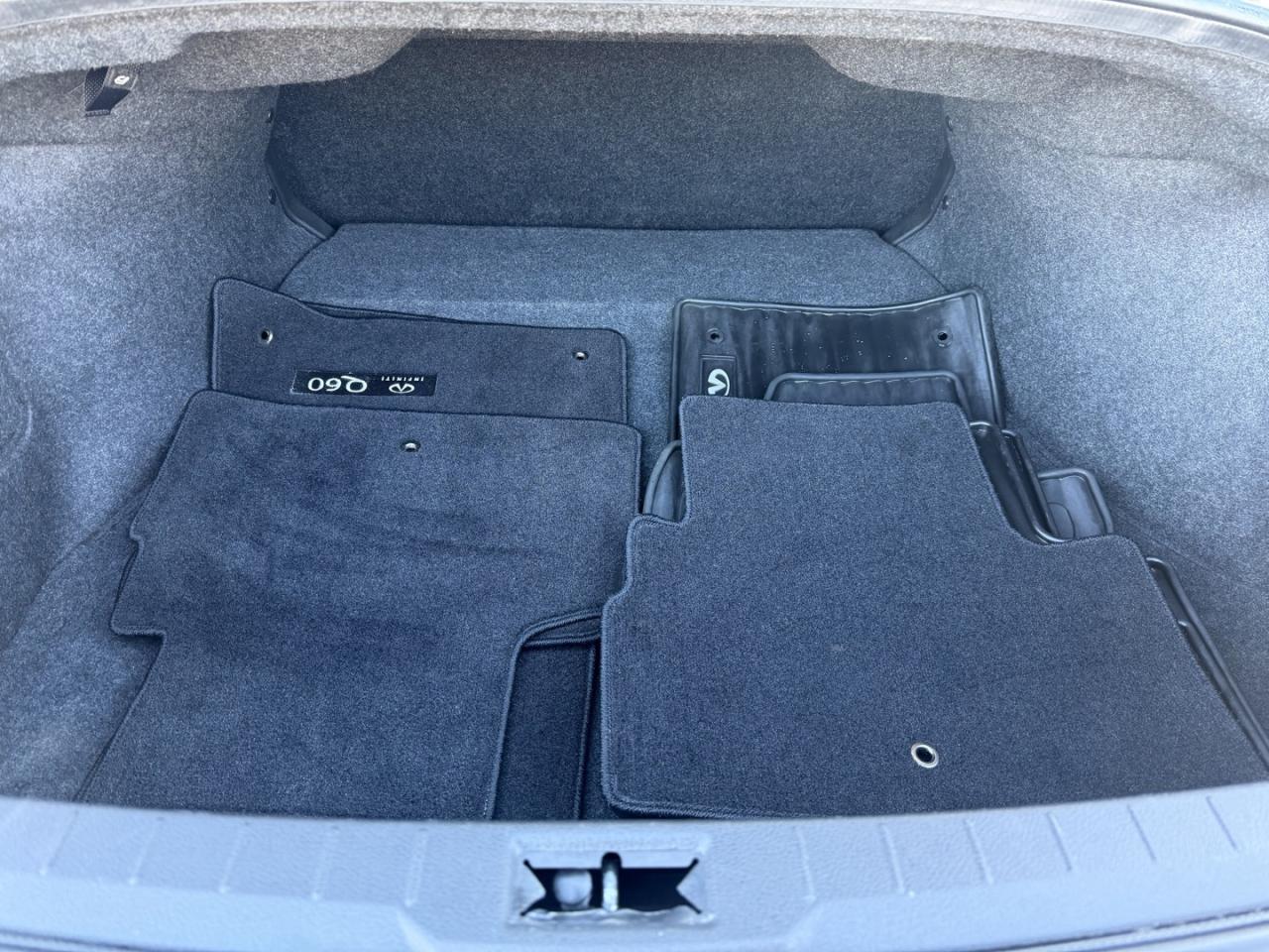 2017 Infiniti Q60 2.0T AWD Photo