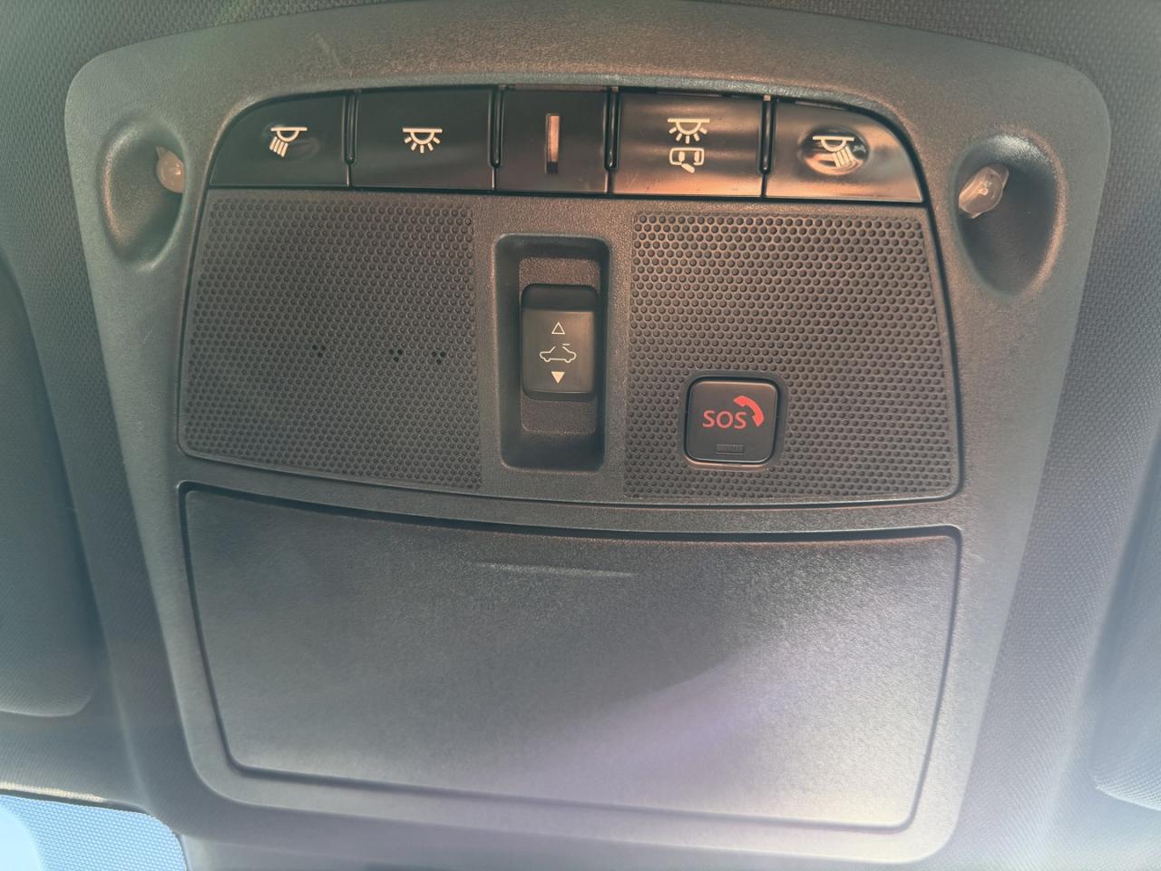 2017 Infiniti Q60 2.0T AWD Photo