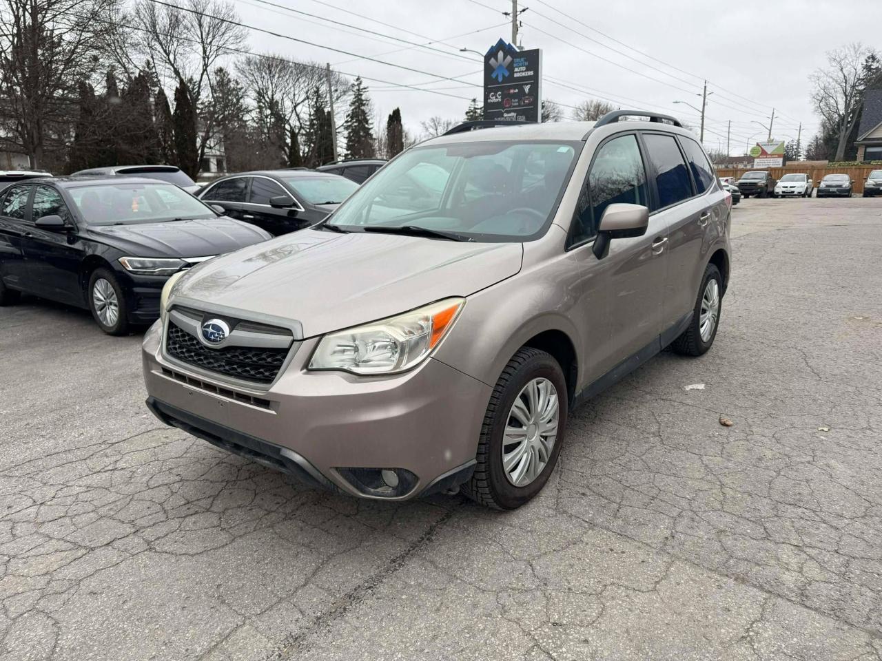 2014 Subaru Forester i Convenience Photo2