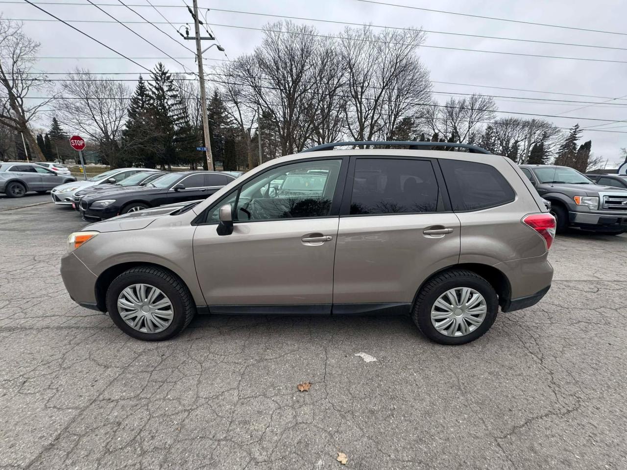 2014 Subaru Forester i Convenience Photo3