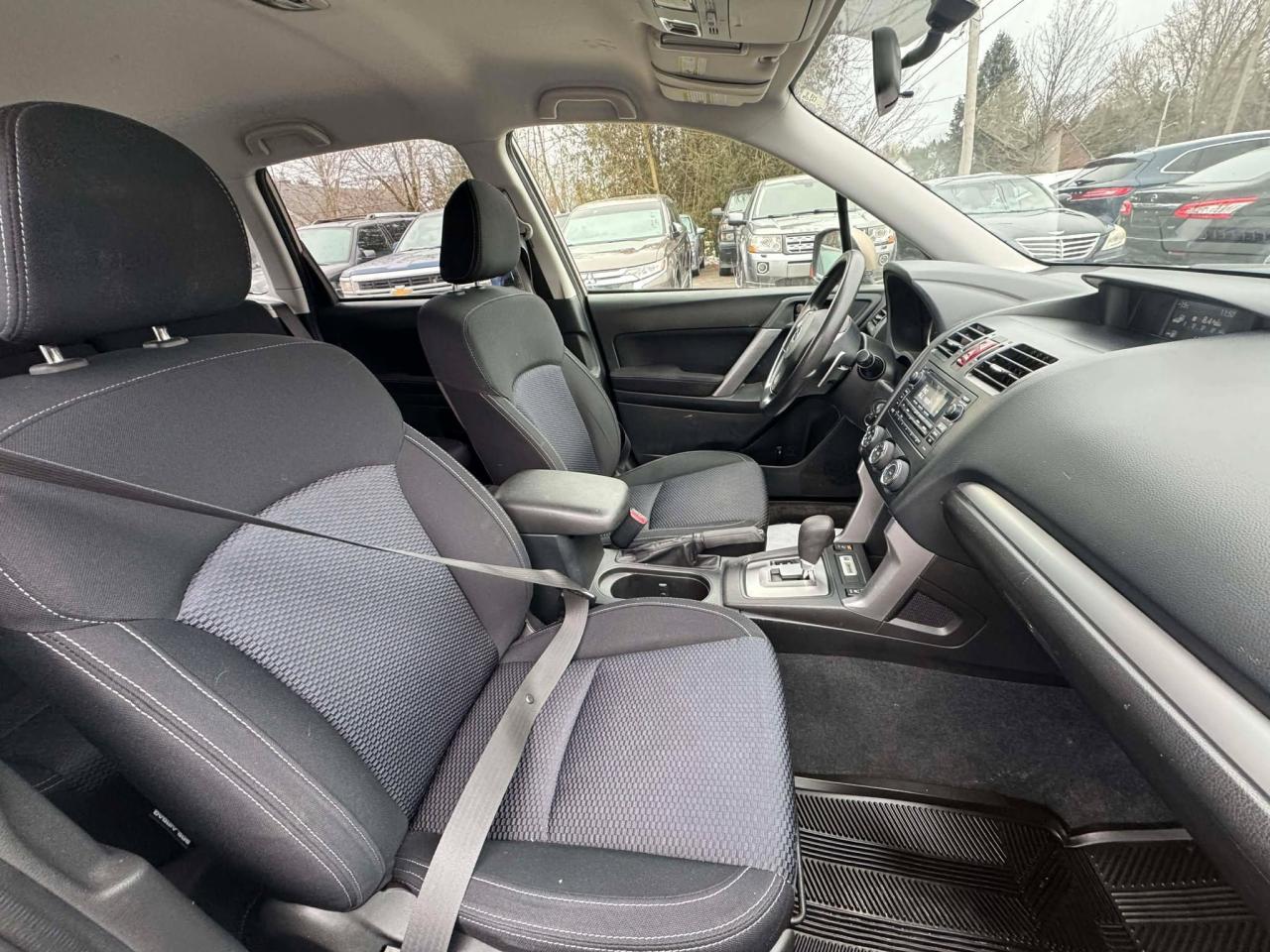 2014 Subaru Forester i Convenience Photo