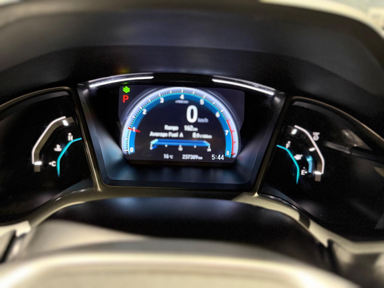 2019 Honda Civic Touring CVT Photo