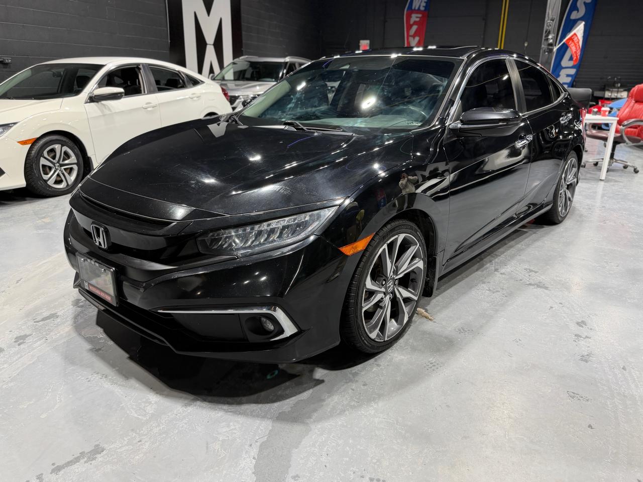 Used 2019 Honda Civic Touring CVT for sale in Mississauga, ON