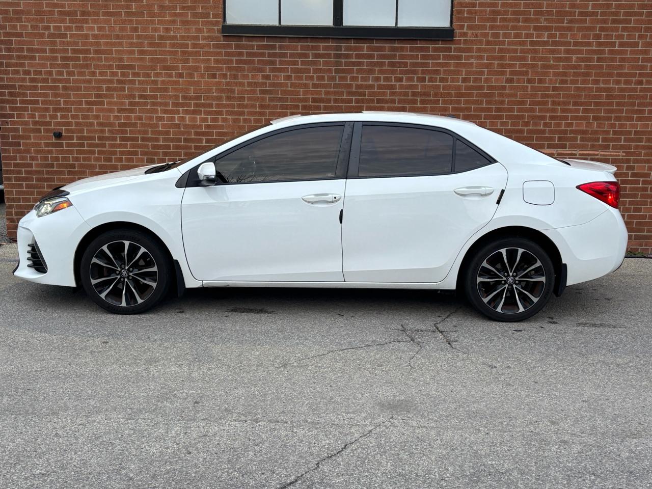2018 Toyota Corolla XSE, Navi, Leather, Sunroof, Auto Photo