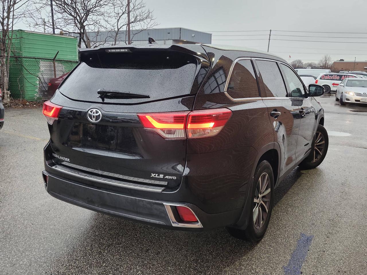 2019 Toyota Highlander 8 Passanger. AWD XLE Photo