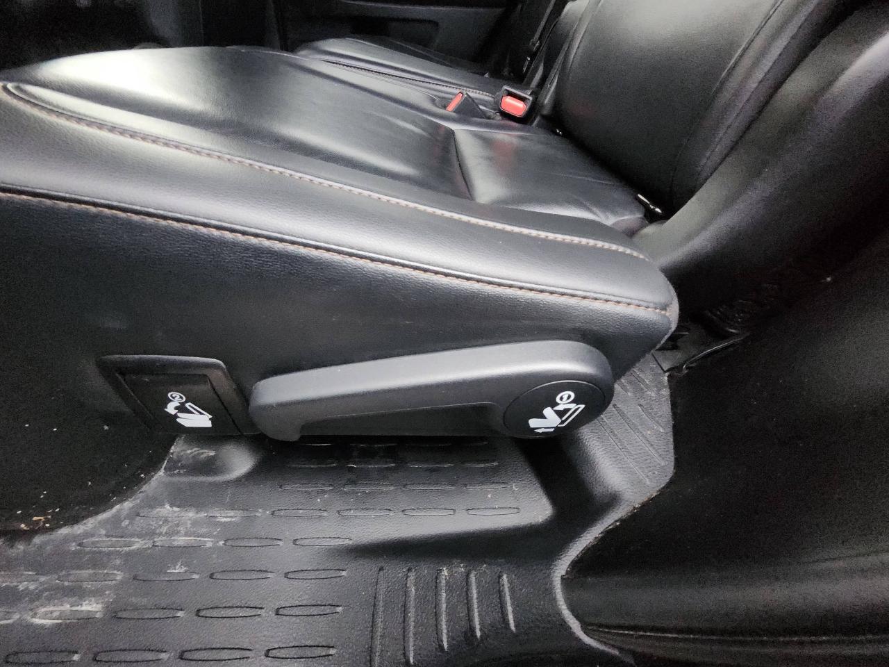 2019 Toyota Highlander 8 Passanger. AWD XLE Photo