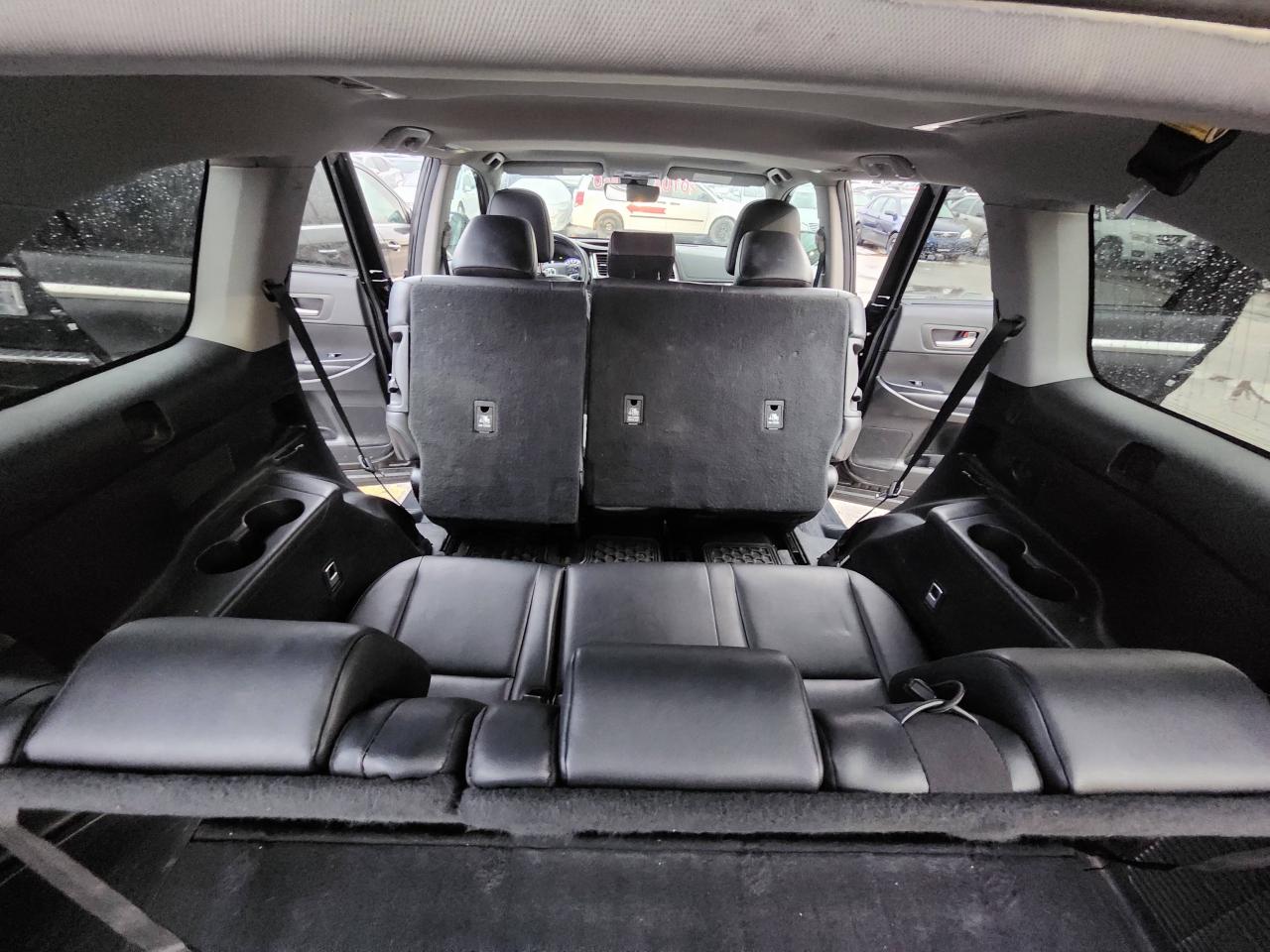 2019 Toyota Highlander 8 Passanger. AWD XLE Photo