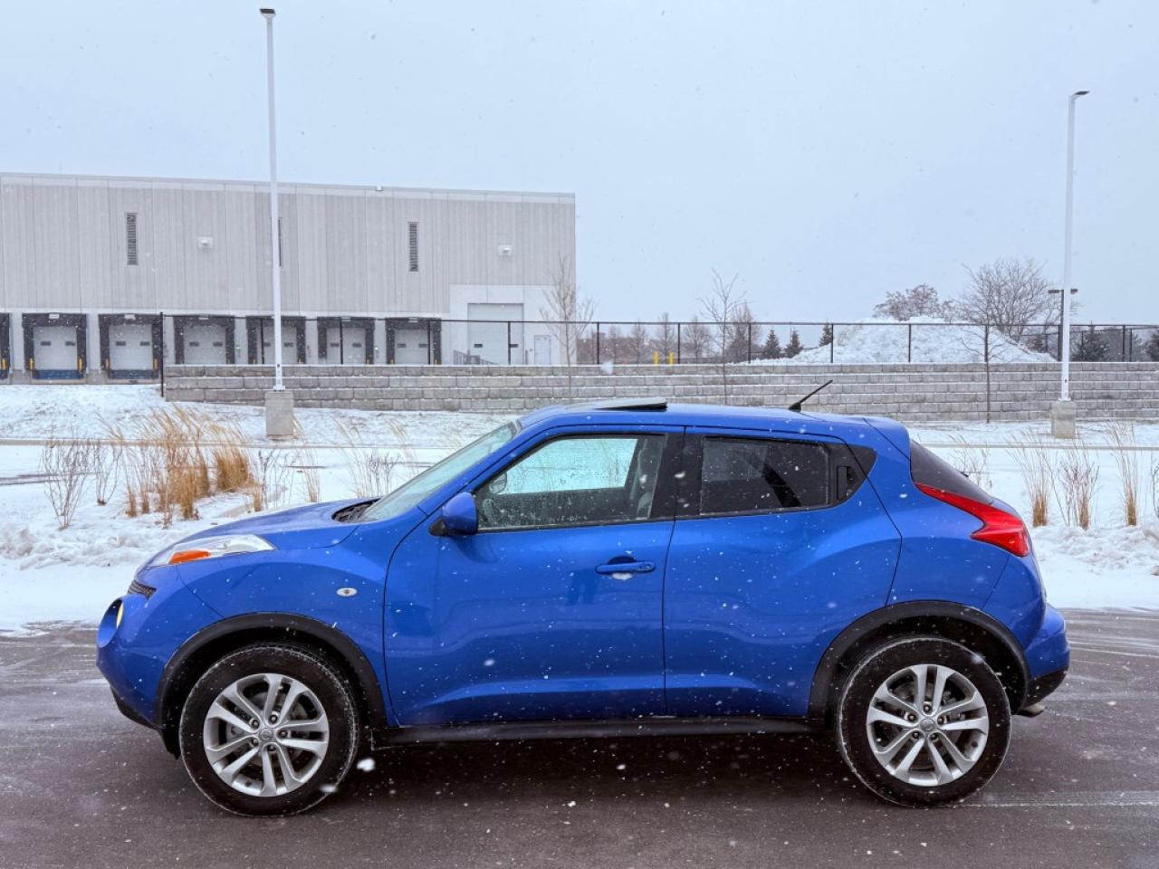 2011 Nissan Juke SL 4dr fwd CVT Photo