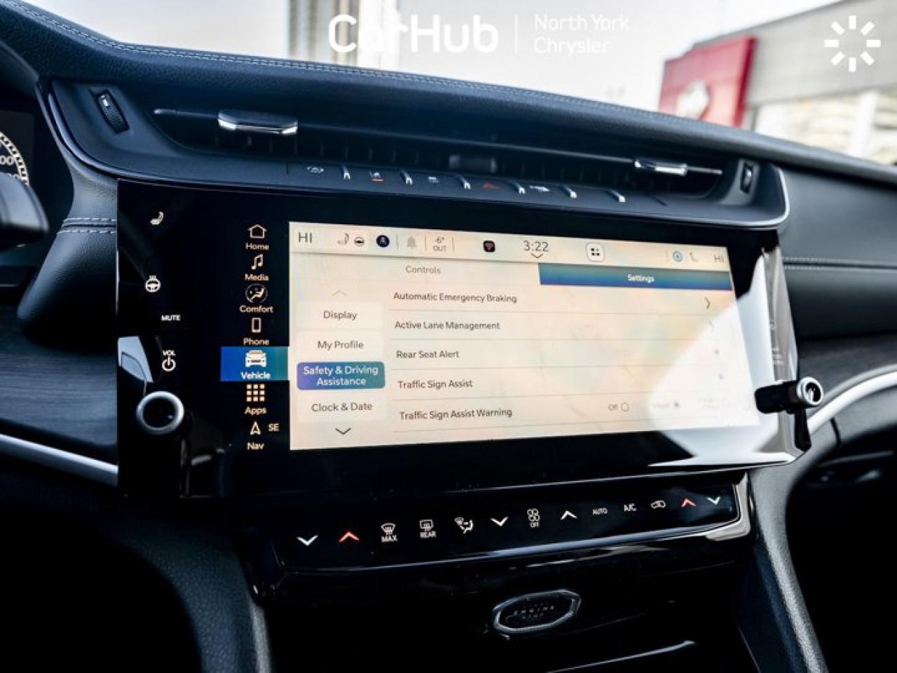 2026 Jeep Grand Cherokee Altitude 4x4 Power Sunroof Heated Front Seats & Wheel Blind Spot Monitoring Photo