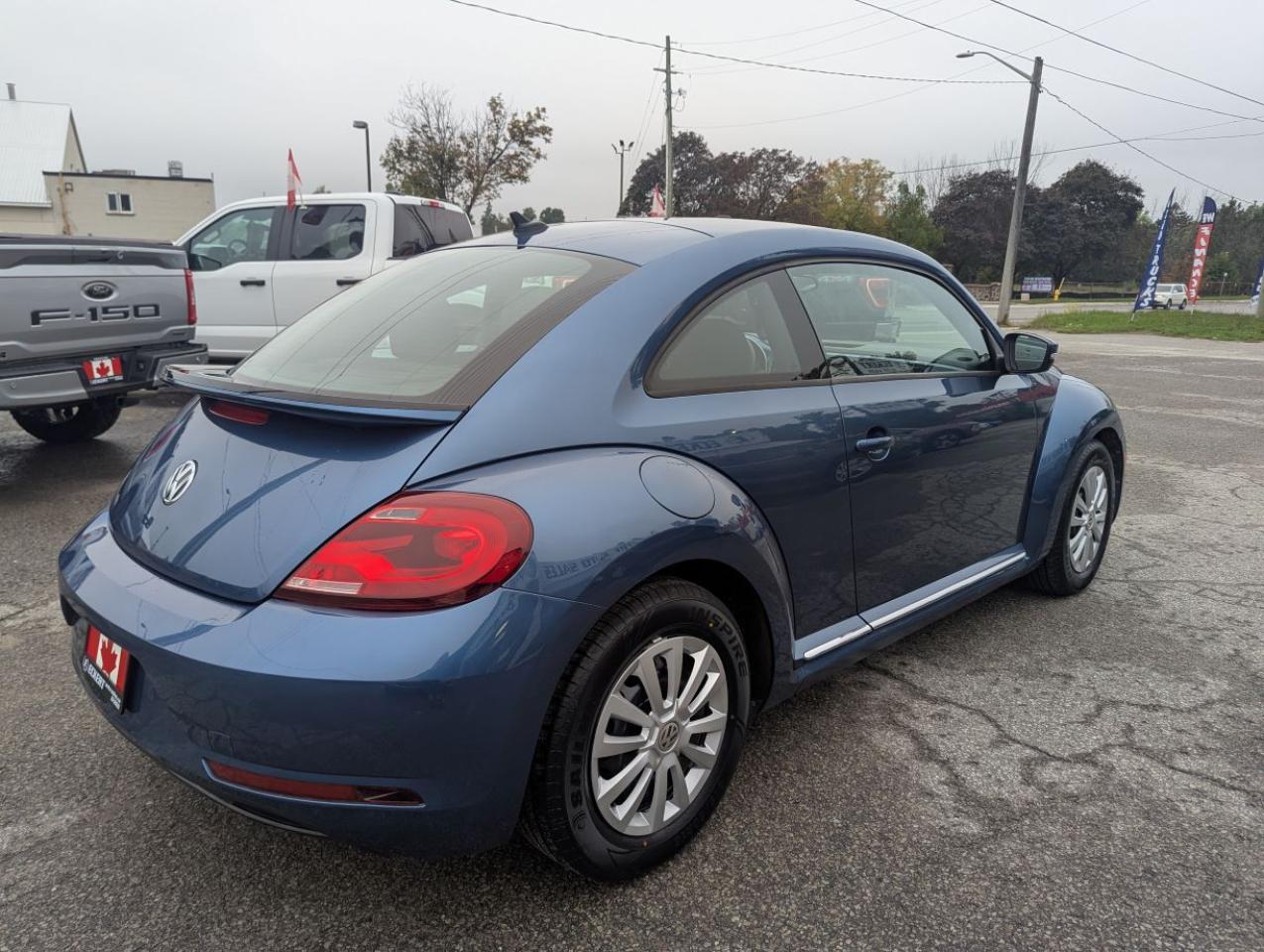 2018 Volkswagen Beetle Trendline  GREAT GAS MILEAGE!! Photo