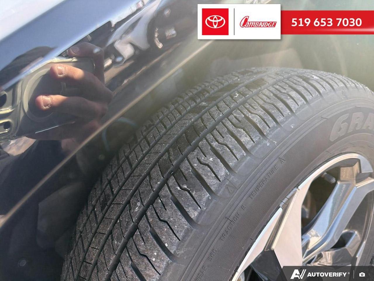 2024 Toyota RAV4 Prime XSE Photo