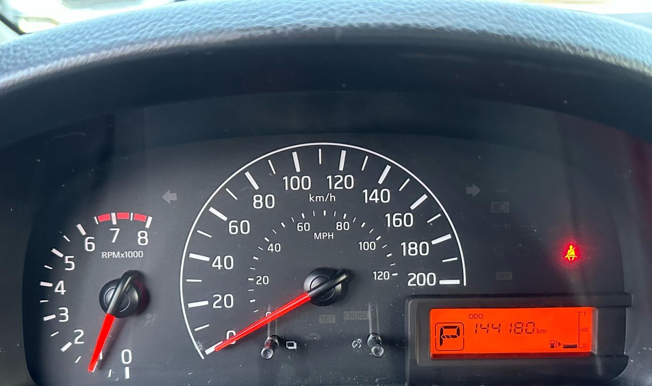 2018 Nissan NV200 SV Photo