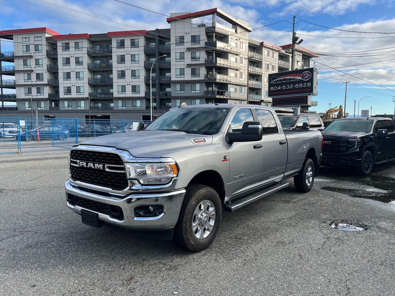 2024 RAM 3500 Big Horn 4x4 Crew Cab 8' Box Photo3