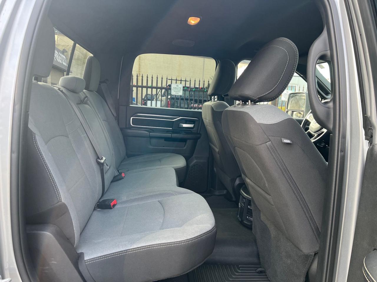 2024 RAM 3500 Big Horn 4x4 Crew Cab 8' Box Photo26