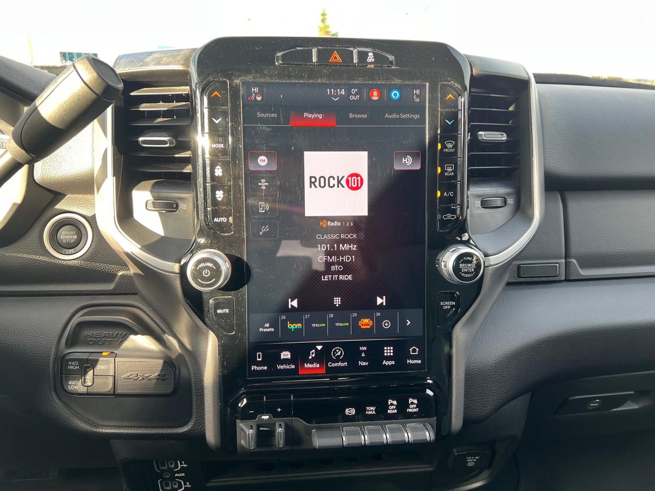 2024 RAM 3500 Big Horn 4x4 Crew Cab 8' Box Photo14