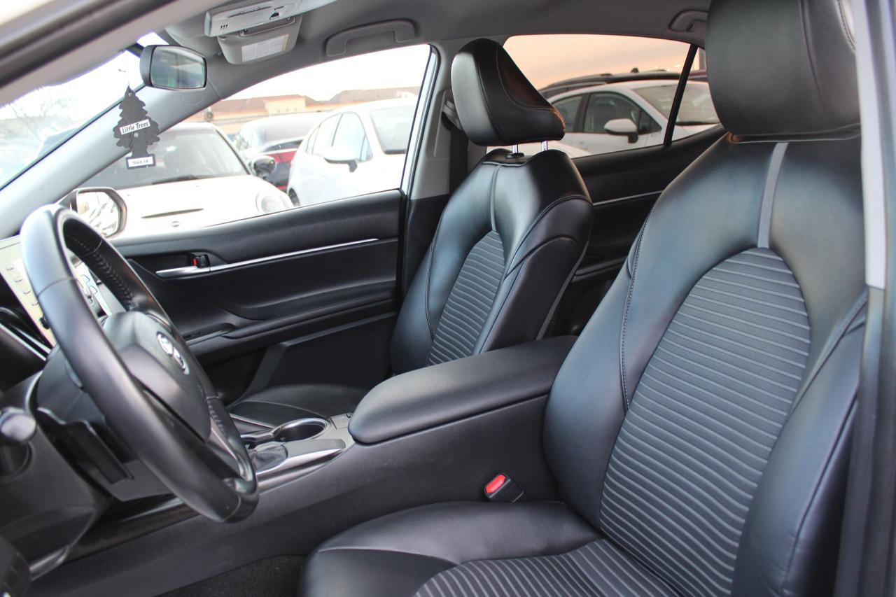 2021 Toyota Camry SE Photo