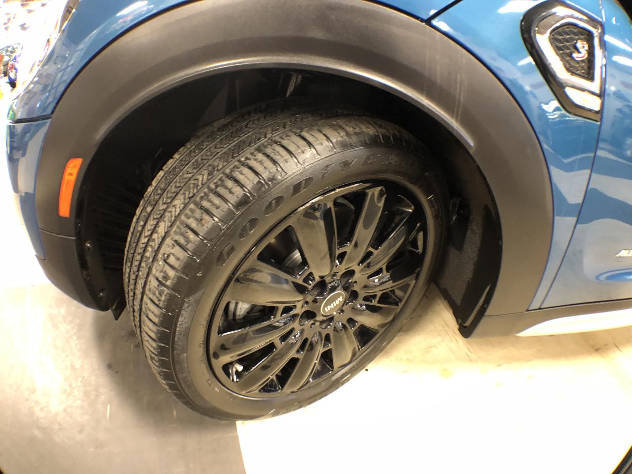 2018 MINI Cooper Countryman Cooper S AWD LEATHER PANO/ROOF B/SPOT REAR CAMERA Photo4