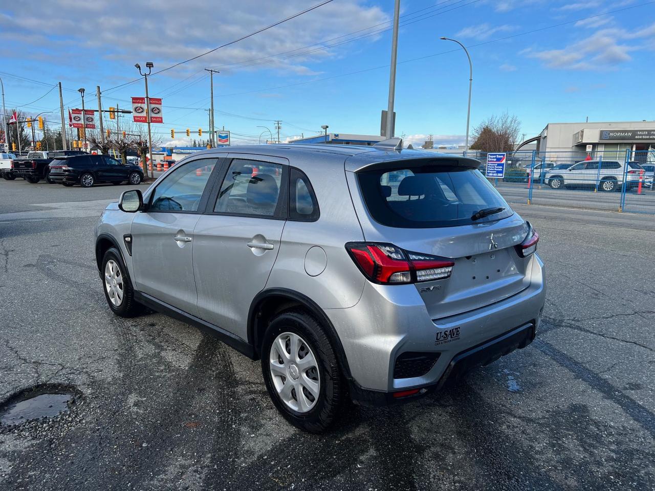 2025 Mitsubishi RVR ES Photo22