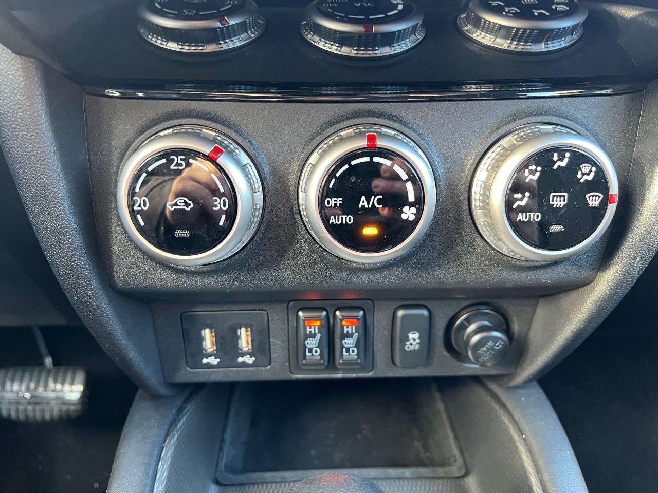 2025 Mitsubishi RVR ES Photo15