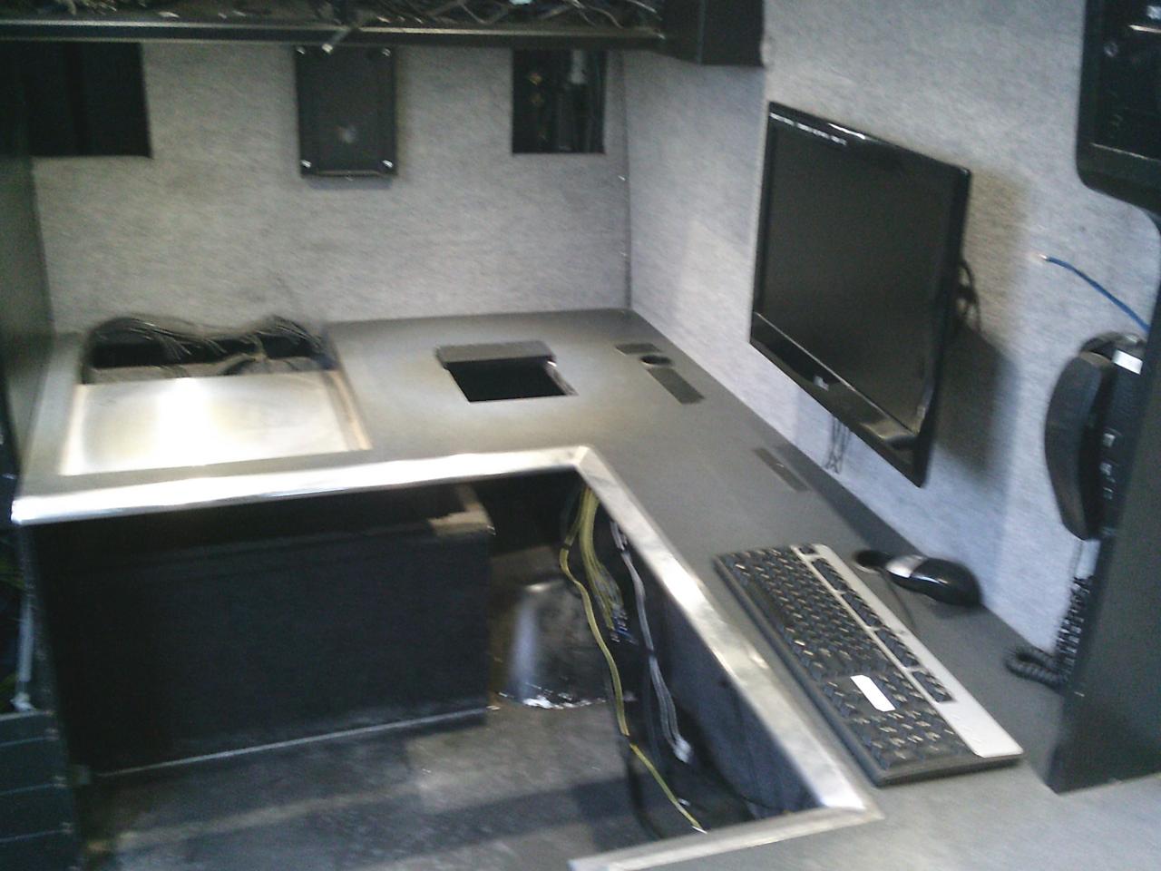 2010 Mercedes-Benz Sprinter 3500 144 Photo